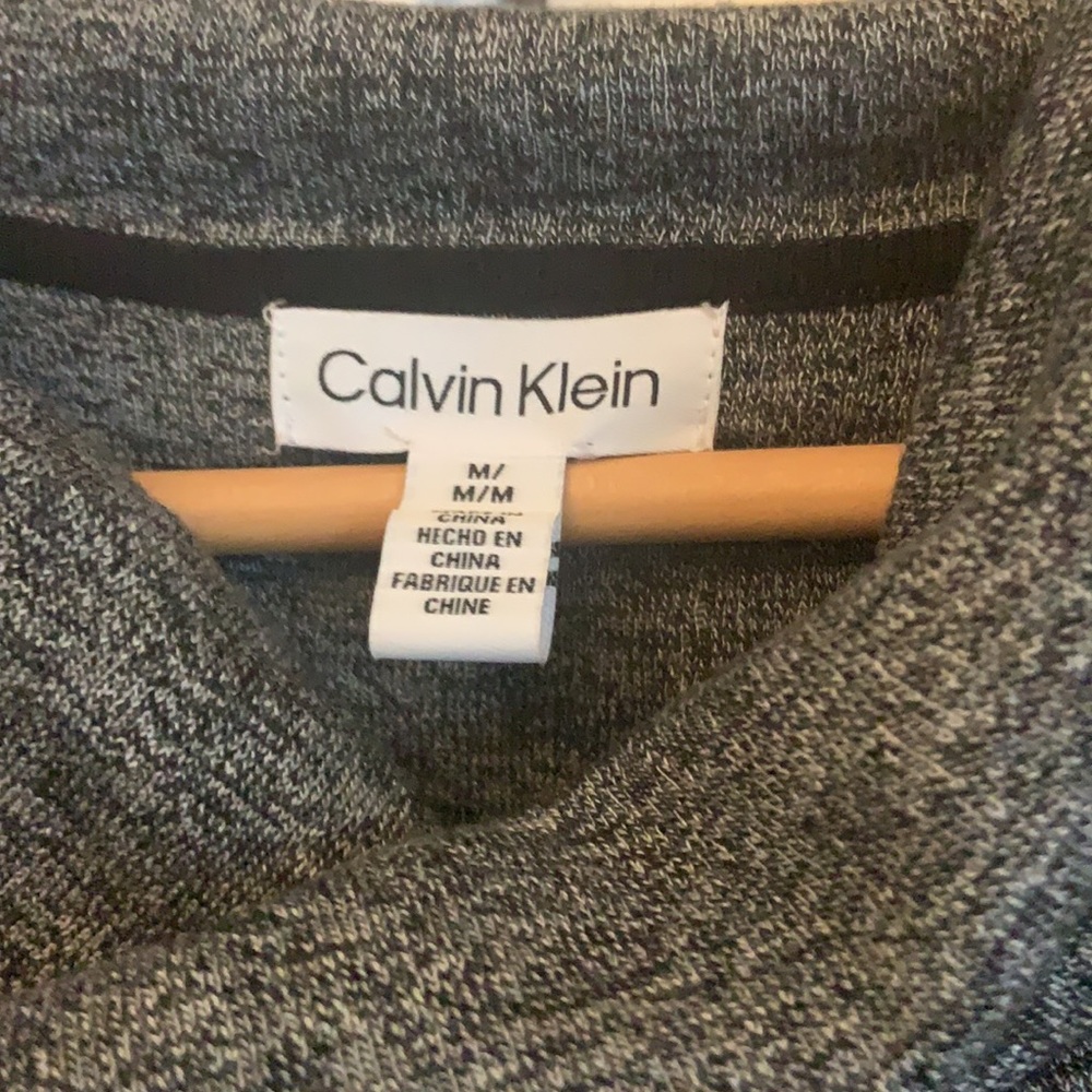 Sweater - Picture 2 of 4